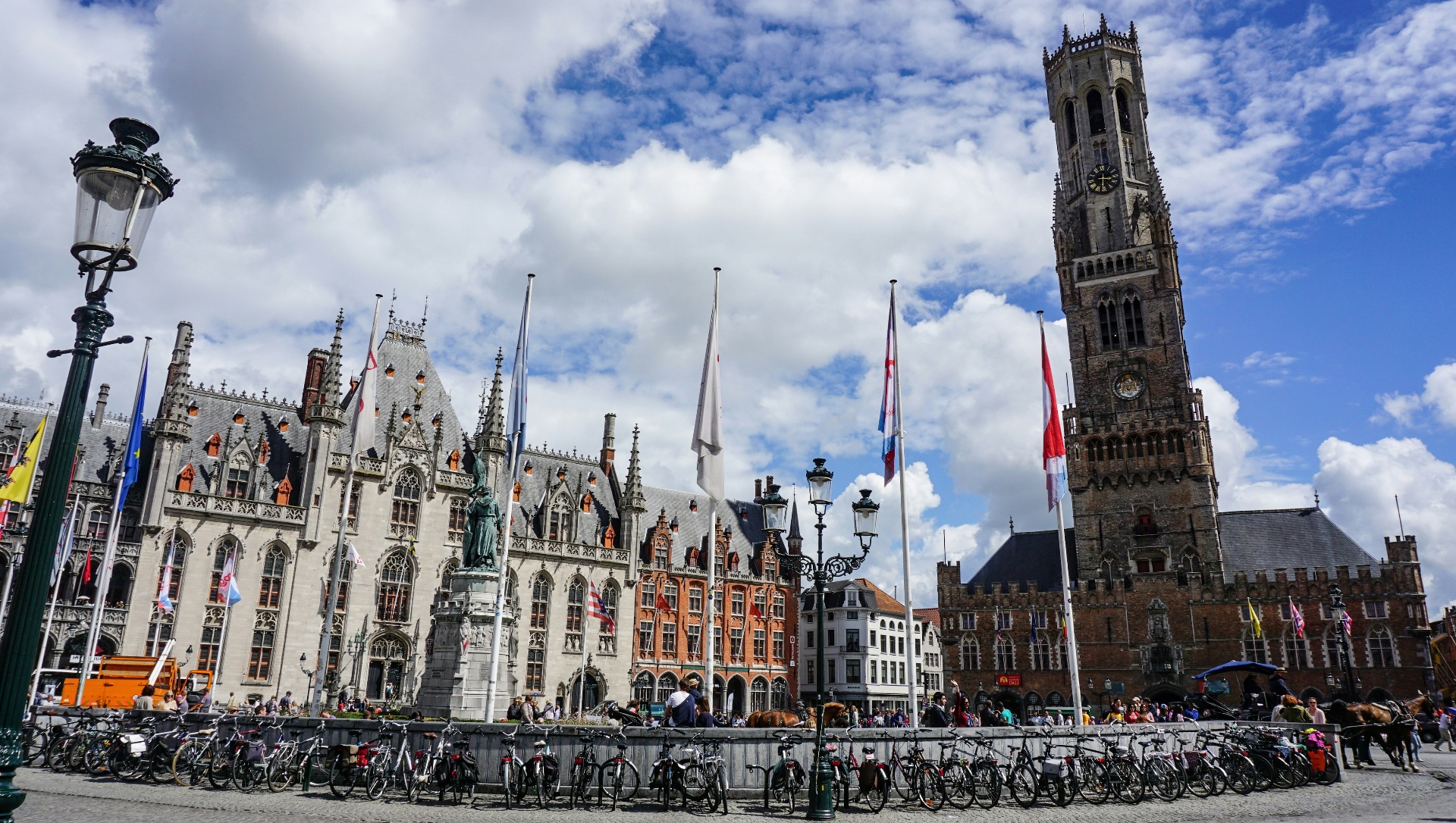 Het Belfort: beklim de iconische toren van Brugge